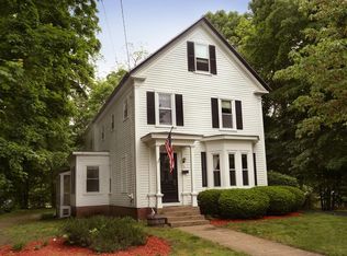 24 Pleasant St, Georgetown, MA 01833