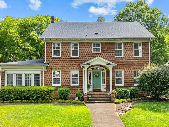 1521 E Morehead St, Charlotte, NC 28207