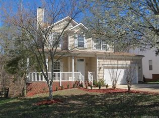 8240 Hornwood Ct, Charlotte, NC 28215