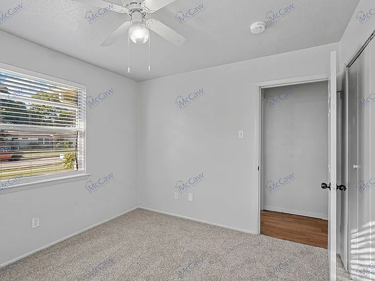 3204 Caribbean Dr — Photo 12