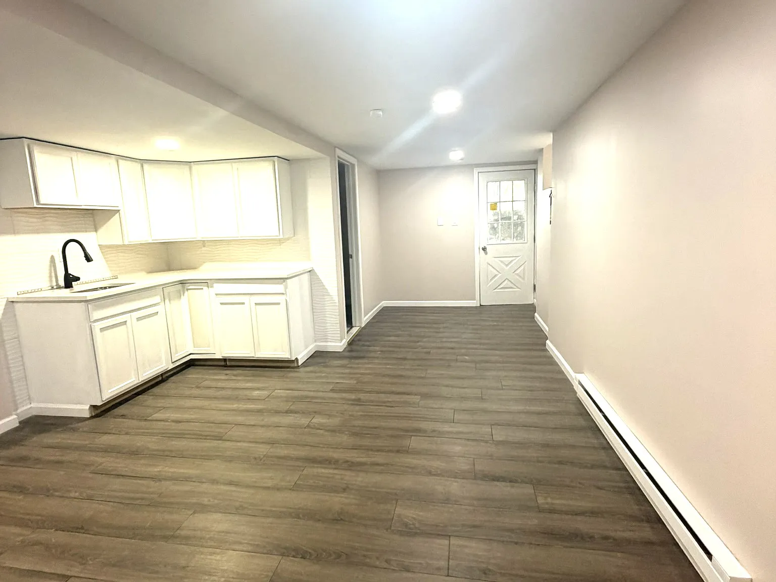 1 bed, $1,000 — Photo 2