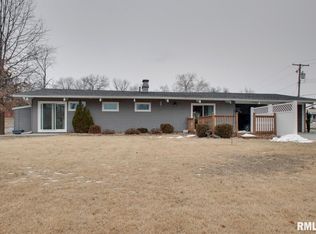 728 Ridgewood Dr, Quincy, IL 62301