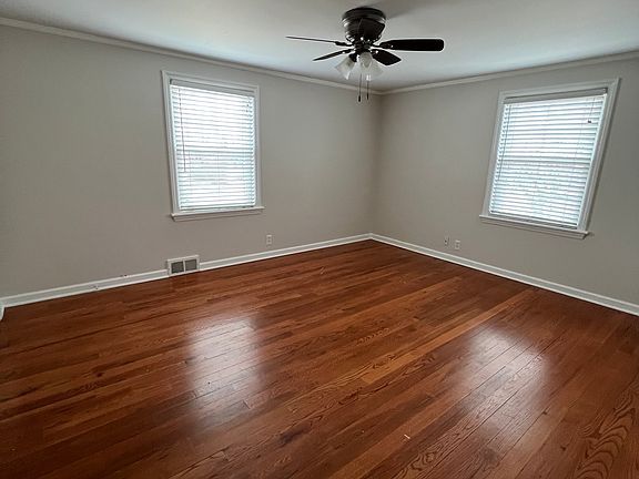 4th image of 3128 N Biltmore Ave