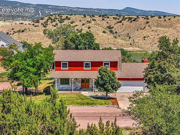 2nd image of 1004 Ridgeview Pl