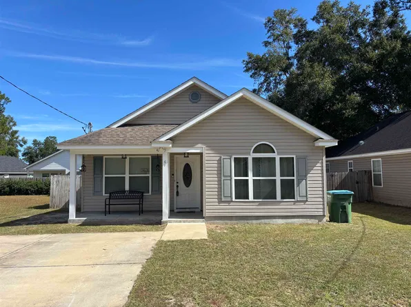 61 Shar Mel Re Ln, Crawfordville, FL 32327