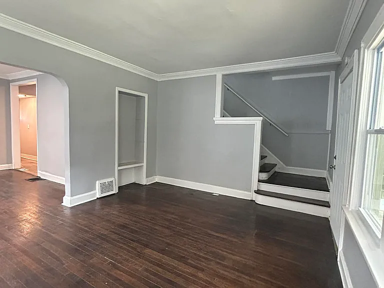 5722 Forest Ave — Photo 5