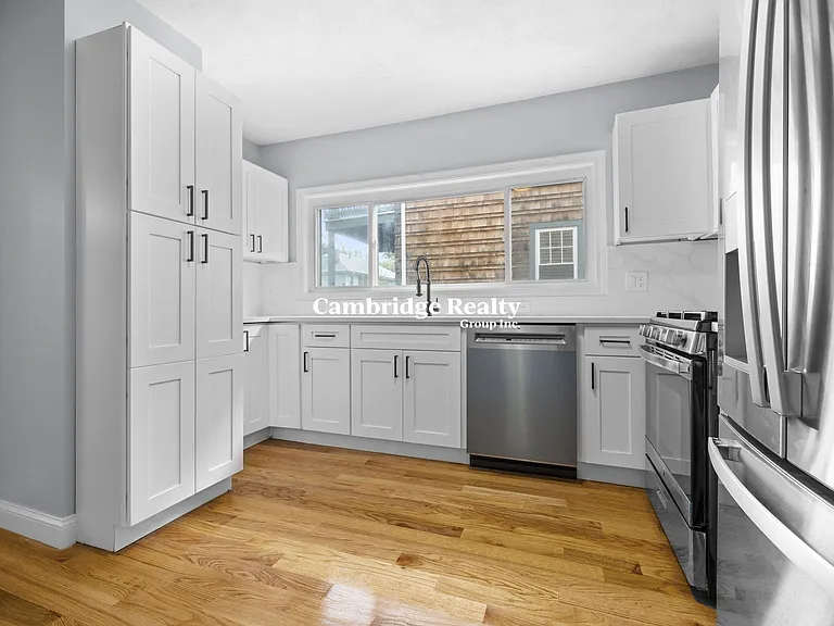 17 Tesla Ave #1T — Photo 3