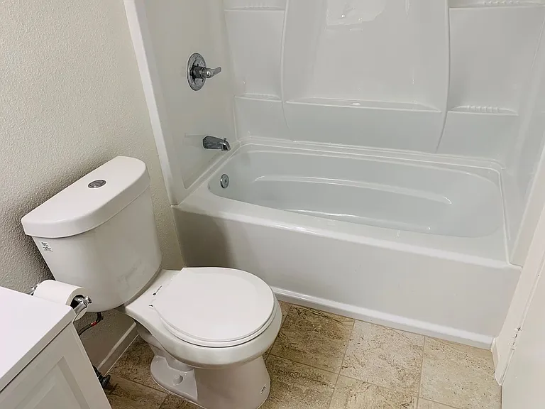 589 Rio Grande Cir — Photo 8