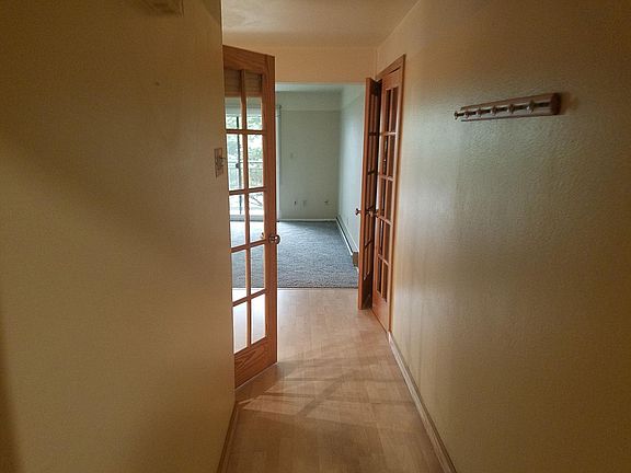 4th image of 911 N 73rd St