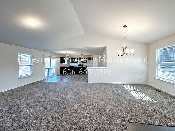 5th image of 350 Hammerstone Dr