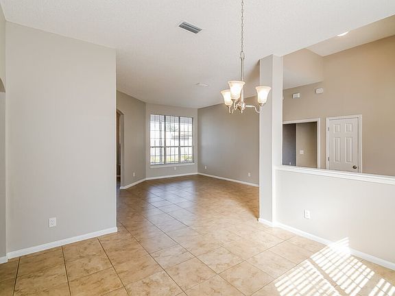 5th image of 3948 Heavenside Ct