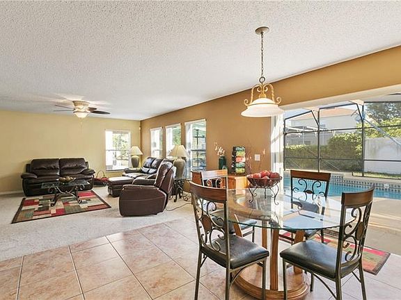 5th image of 521 Rena Dr