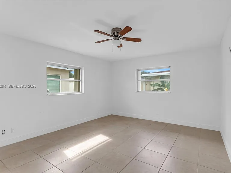 1280 NW 49th St — Photo 18