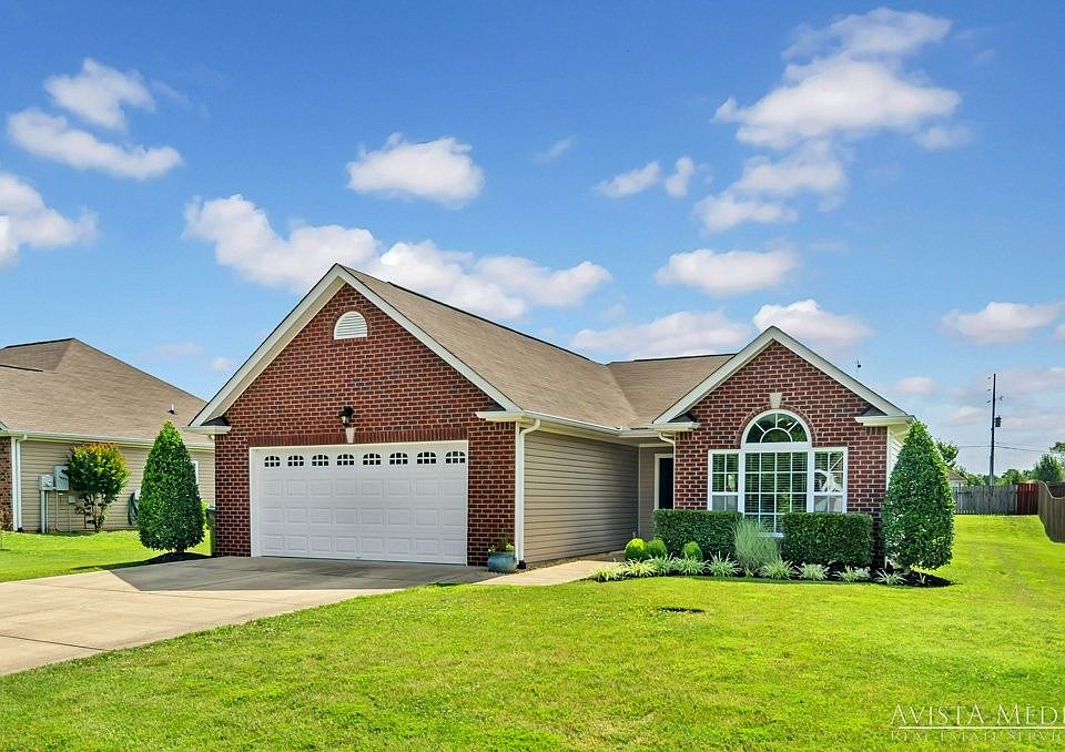 1st image of 120 Tulip Terrace Dr