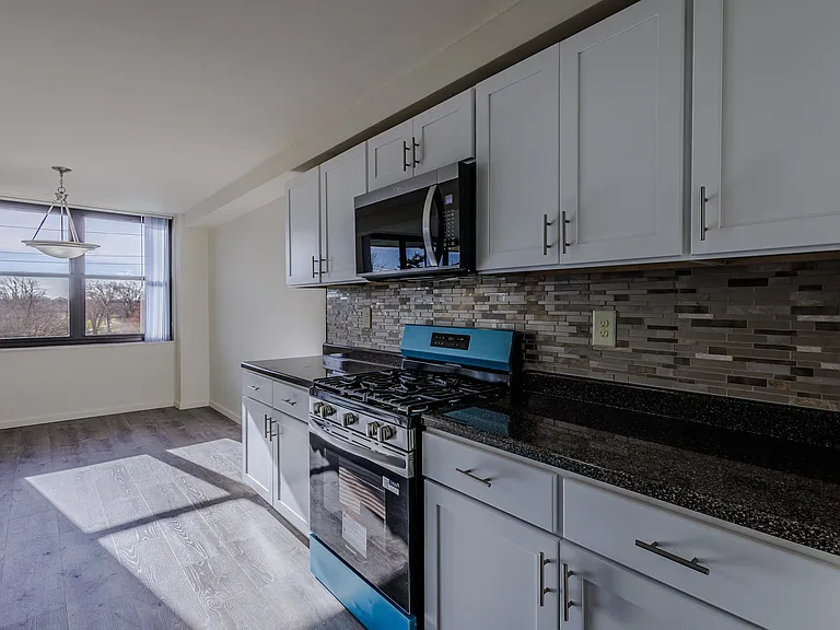 Elevate your lifestyle at Country Club Towers I, where modern kitchens meet spacious living. Enjoy stunning views and convenient amenities designed for comfort and style. Don't miss out on your dream homeschedule a visit today!
