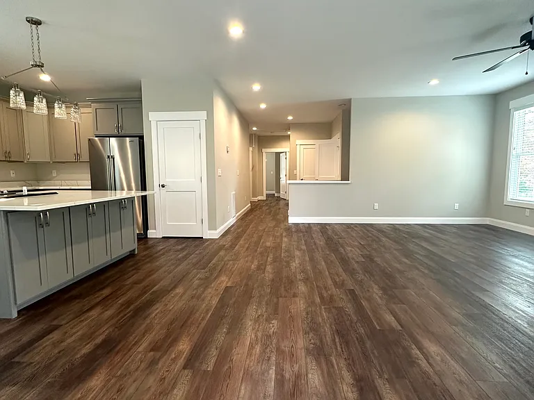1012 Royal Summit Dr — Photo 6