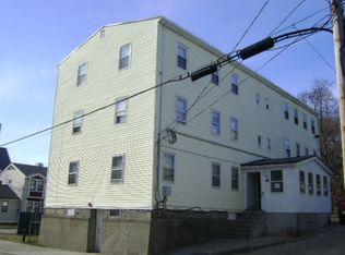 542 E School St APT 1, Woonsocket, RI 02895