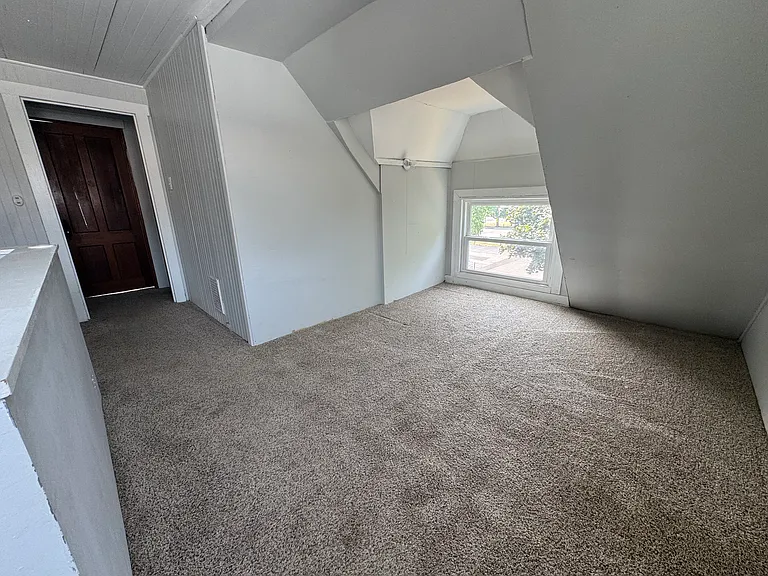 274 Rutgers St #UP — Photo 6