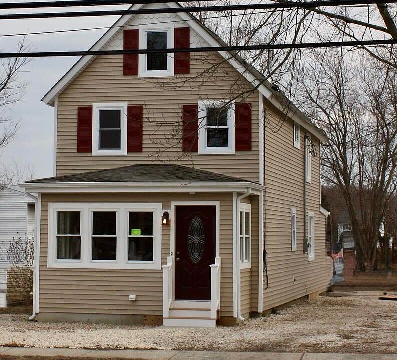 1st image of 372 N Main Street