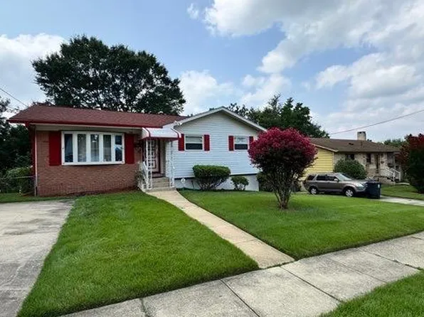 6905 Drylog St, Capitol Heights, MD 20743