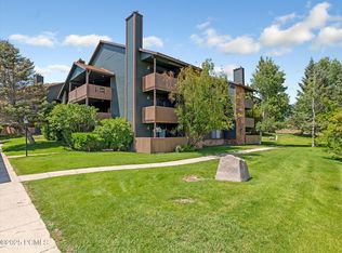 6821 N 2200 W APT 11J, Park City, UT 84098