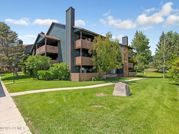 6821 N 2200 W APT 11J, Park City, UT 84098