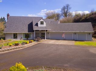 25320 SW Petes Mountain Rd, West Linn, OR 97068