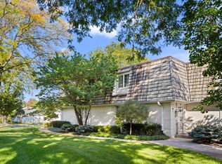 1334 Camellia Dr, Munster, IN 46321