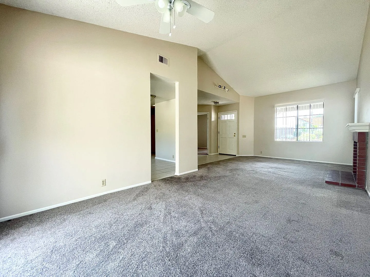 Single level home near Guajome Park w/ A/C! — Photo 4