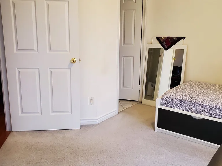 25 Kingsbridge Garden Cir #1421 — Photo 13