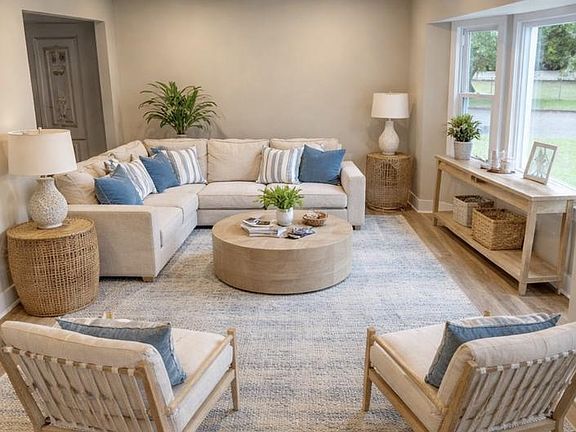 3rd image of 116 W Ocean Ave