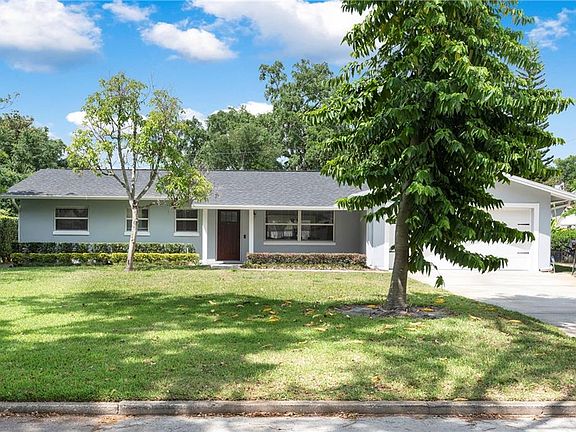3rd image of 1821 Carollee Ln