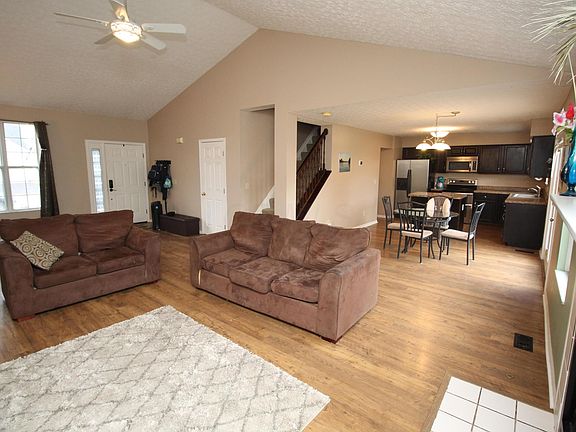 5th image of 2846 Pheasant Field Dr