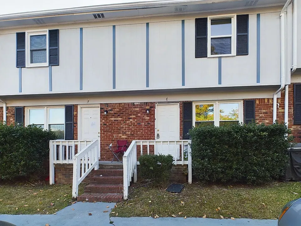 614 Eastview Dr