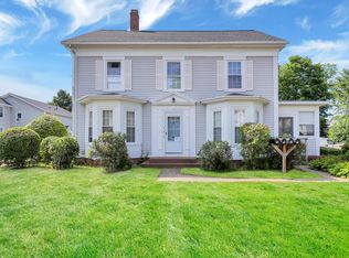 24 High St #2-L, Easthampton, MA 01027