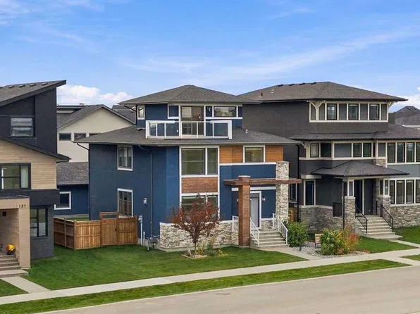 125 S Harmony Dr, Rocky View County, AB T3Z 0C5