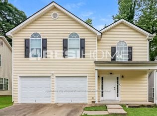 2940 Two Lakes Cir, Atlanta, GA 30349