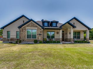 111 Palo Blanco St, Mabank, TX 75156