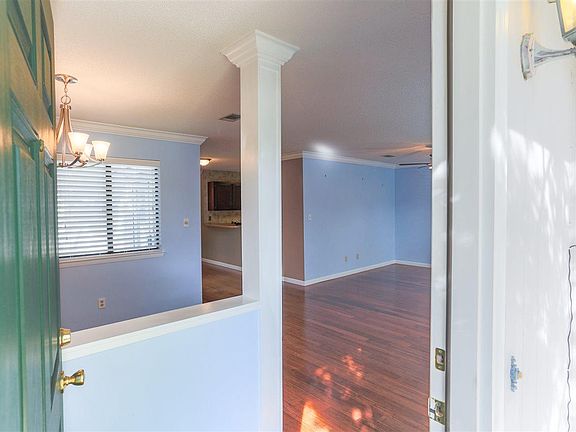 2nd image of 3030 Delmonte Dr