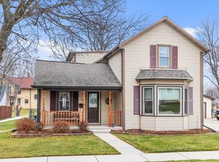 28 Lincoln St, Chilton, WI 53014