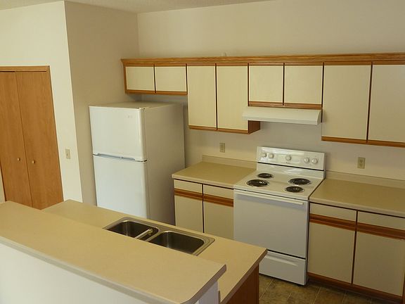 5th image of 2715 Mallard Dr