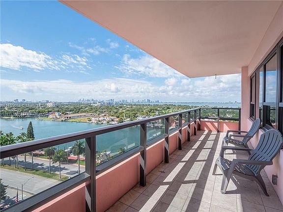 4th image of 5225 Collins Ave APT 1621