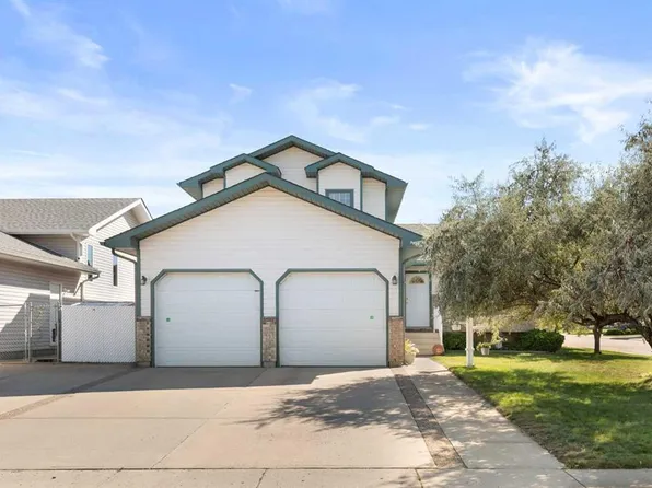 97 N Stanfield Way SE, Medicine Hat, AB T1B 4J4