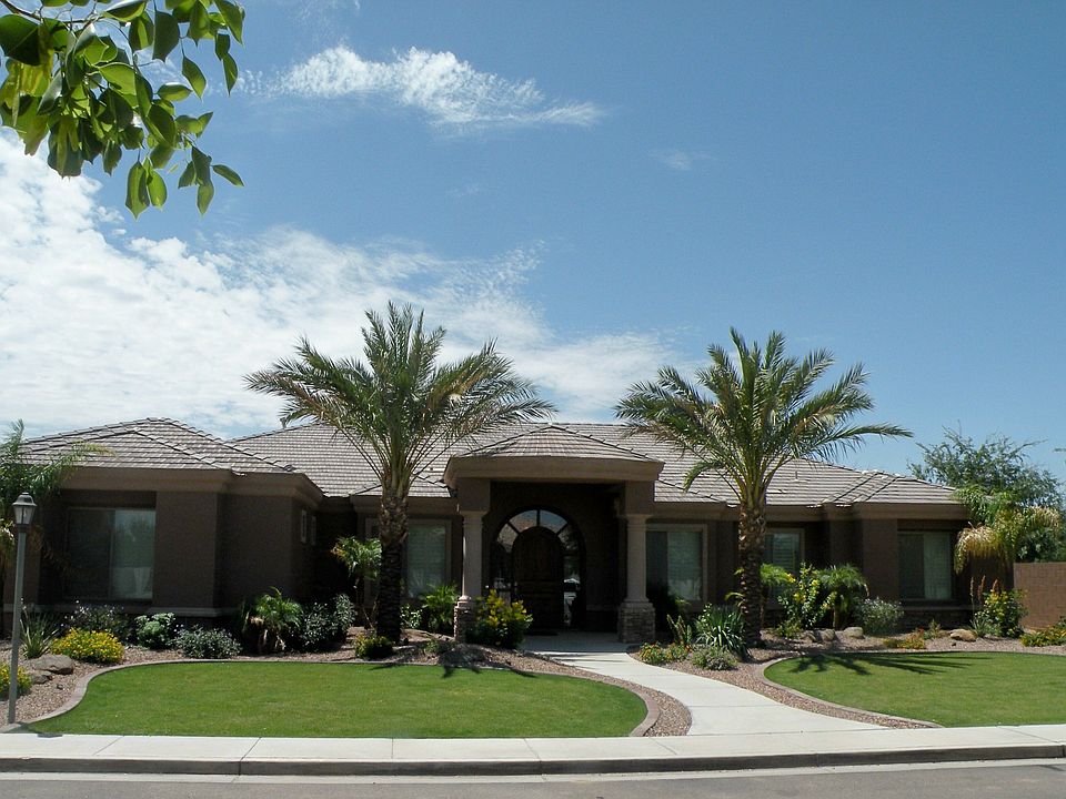 1st image of 2655 E Canyon Pl