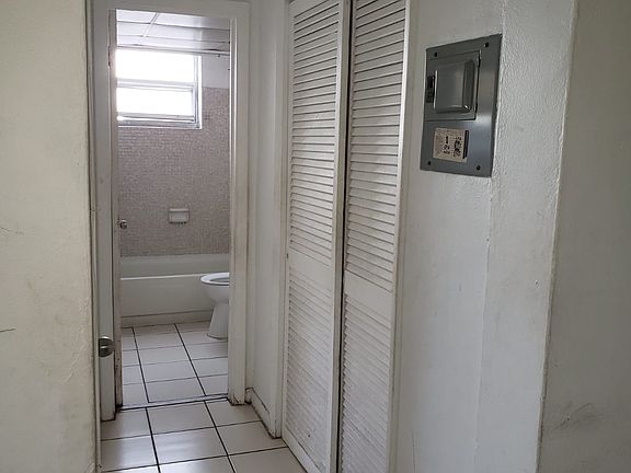 4th image of 2799 E 4th Ave APT 10