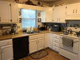 4th image of 5919 Cheshire Ct