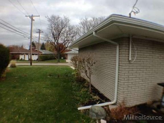 5th image of 23134 Westbury St