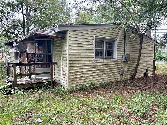 4th image of 1922 E McIver Rd
