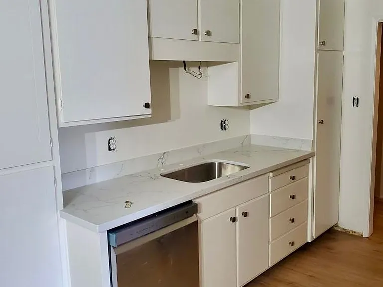 21 Willow Rd #18 — Photo 8