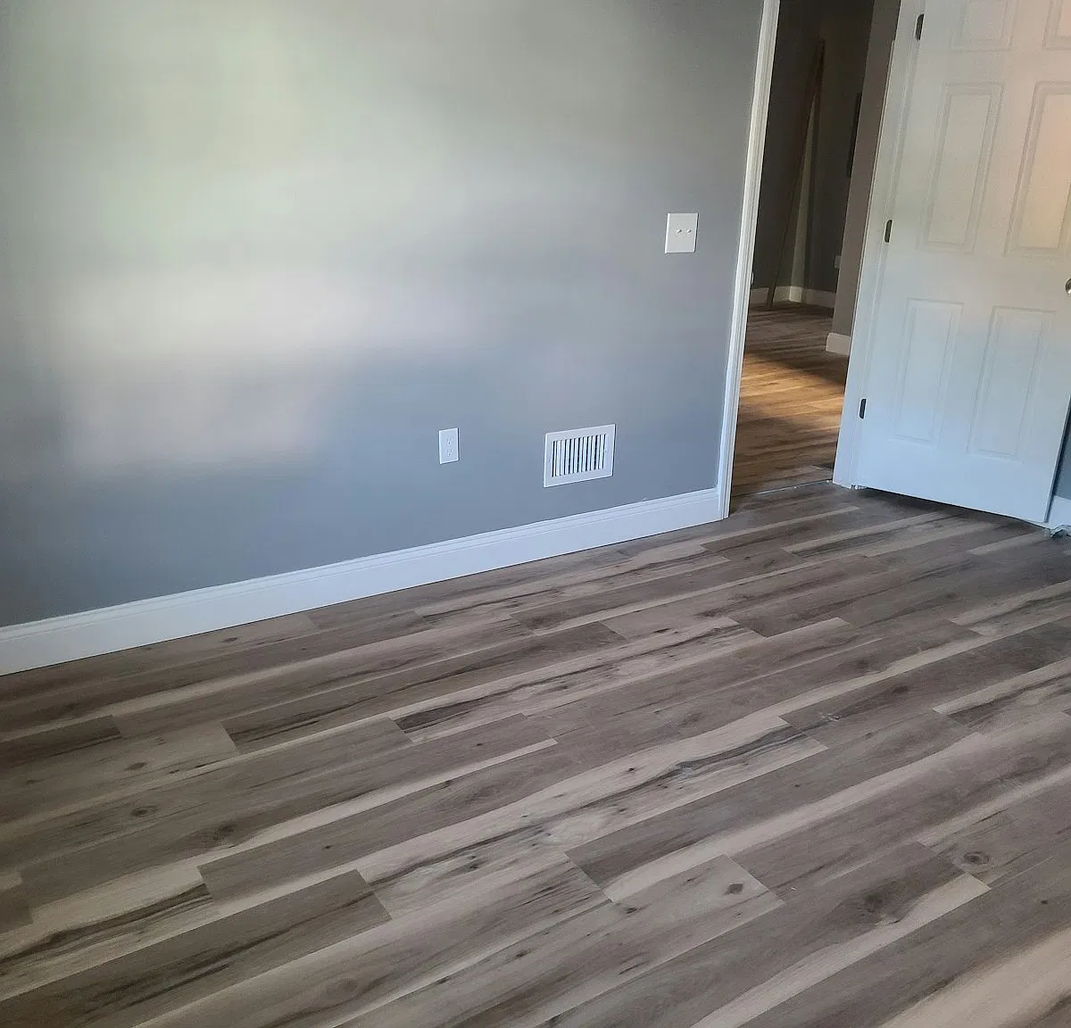 137 Washington Street, Unit 2R — Photo 2